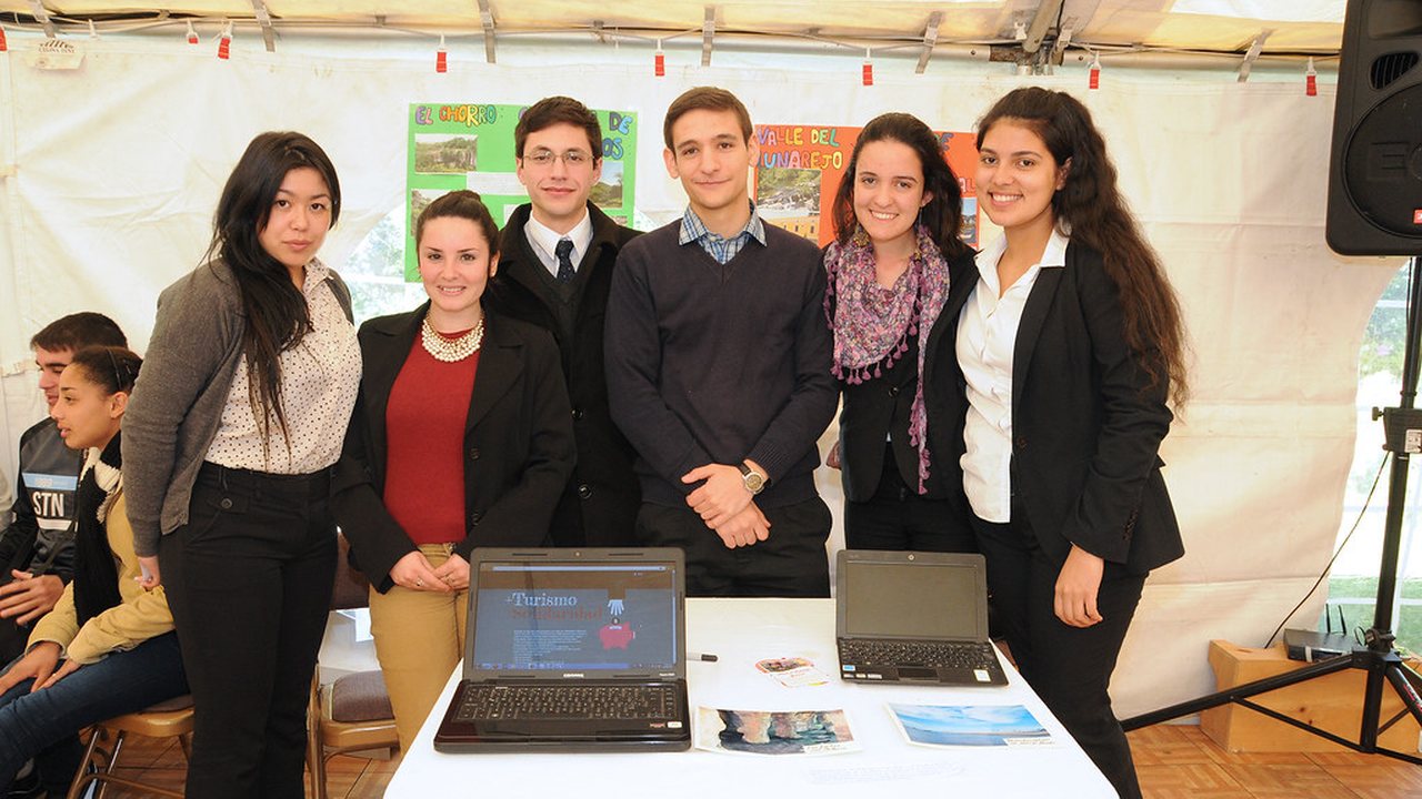 Tres equipos de la Facultad pasan a la final regional de planes de negocio